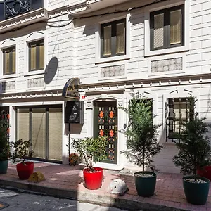 4* Hotel Pera